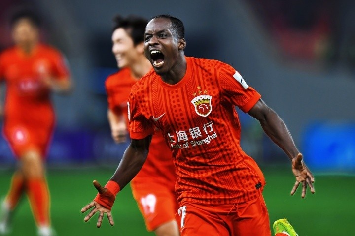 一箭之仇!海港2年前第28轮客场被蓉城打进3球,一度丢掉榜首位置